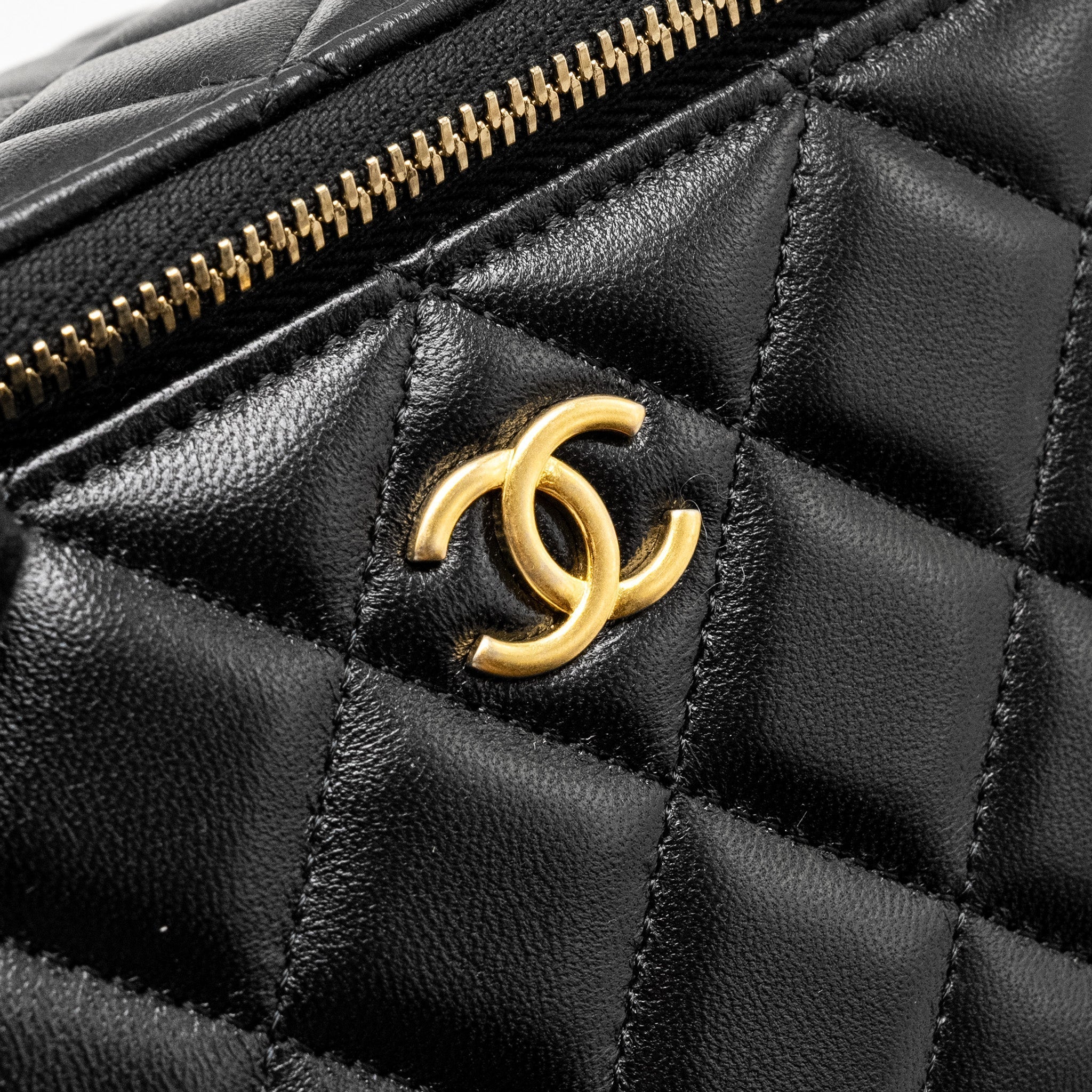 chanel-long-vanity-case-lambskin-black-ghw