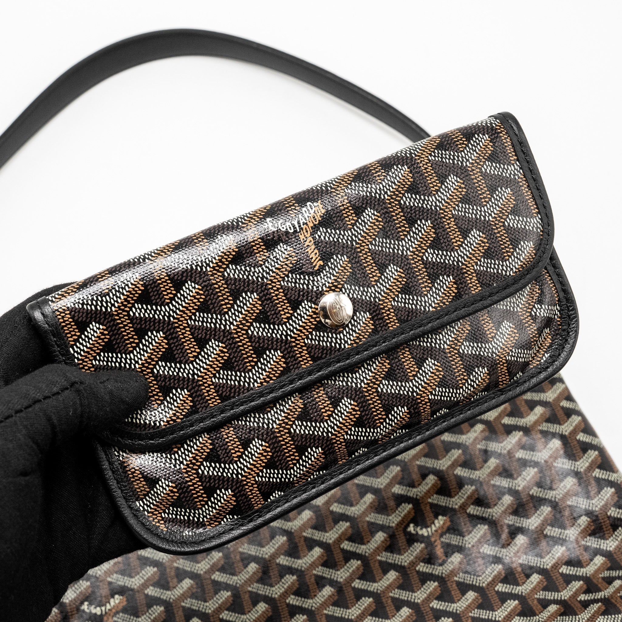 goyard-boheme-hobo-bag-goyardine-canvas-calfskin-black-shw