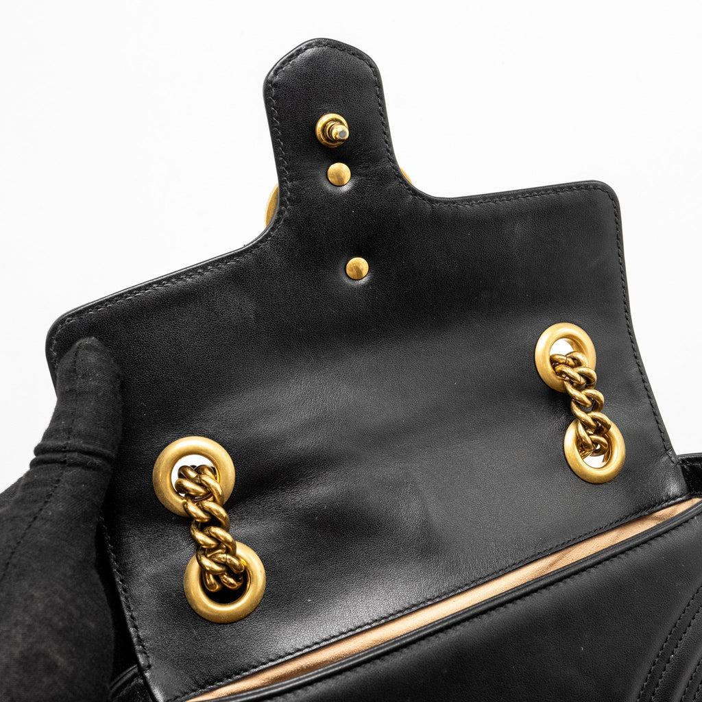 gucci-mini-gg-marmont-shoulder-bag-calfskin-black-ghw-1