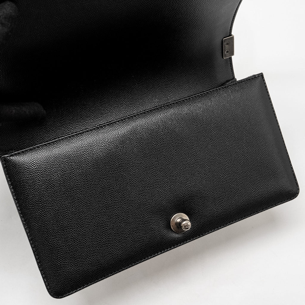 chanel-medium-boy-bag-caviar-black-ruthenium-hardware-microchip