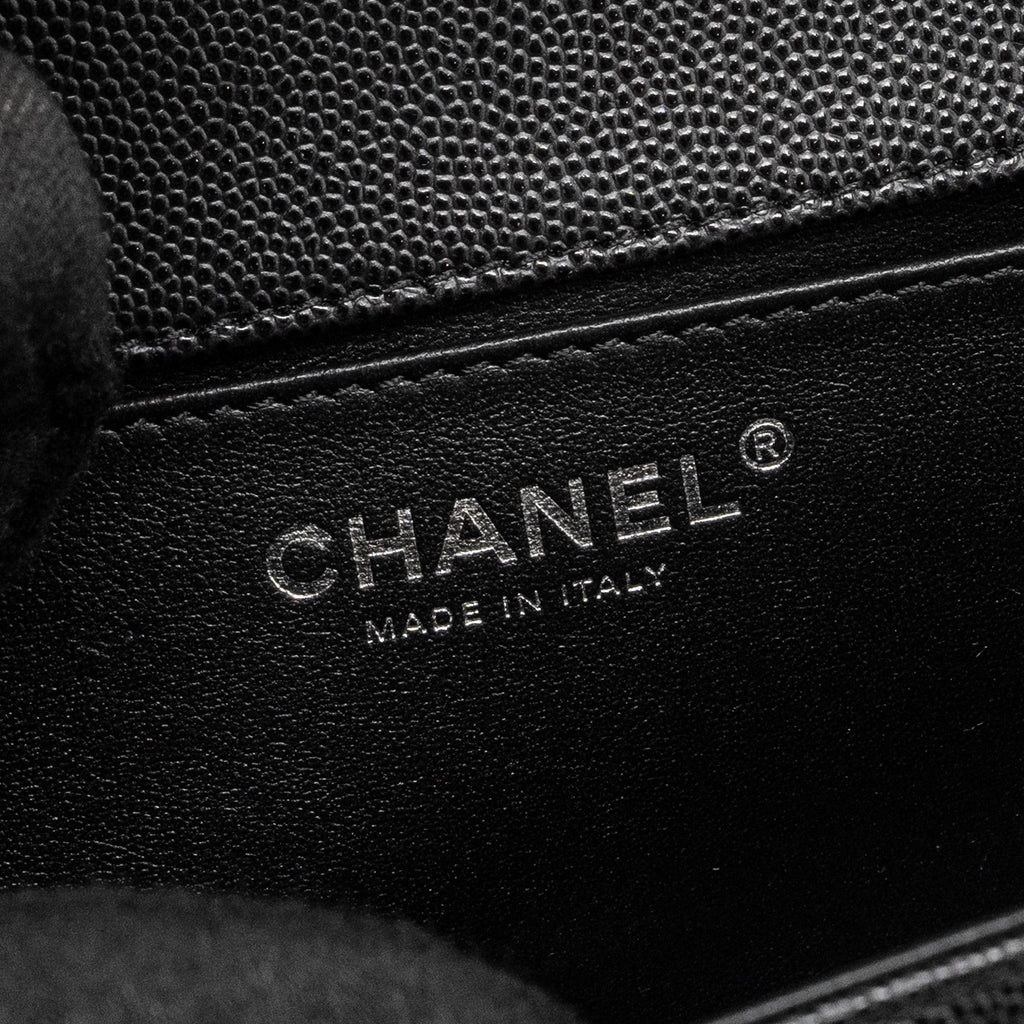 chanel-medium-boy-bag-caviar-black-ruthenium-hardware-microchip