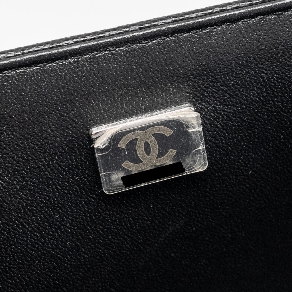 chanel-medium-boy-bag-caviar-black-ruthenium-hardware-microchip