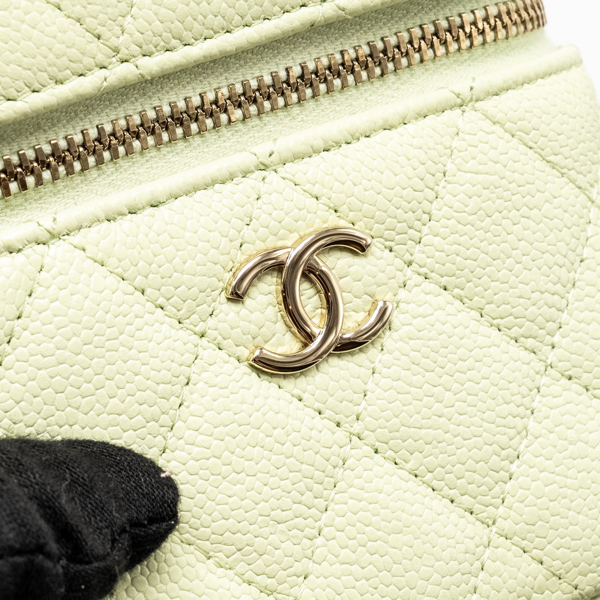 chanel-mini-bag-green