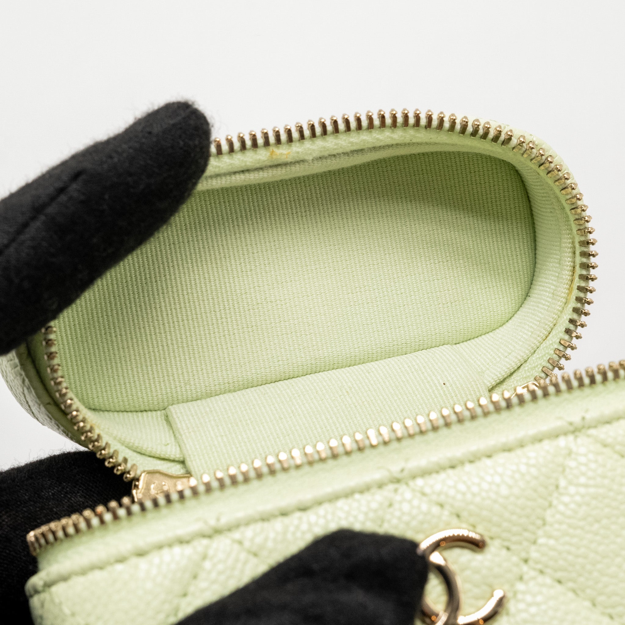 chanel-mini-bag-green