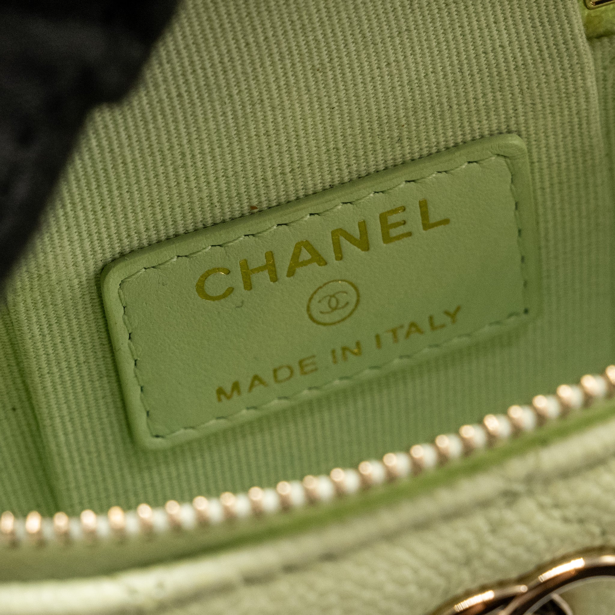 chanel-mini-bag-green