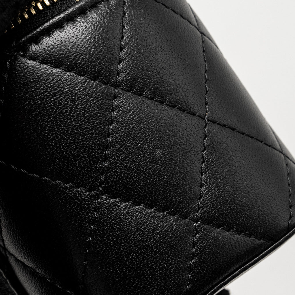 chanel-pearl-crush-mini-vanity-case-lambskin-black-ghw-copy