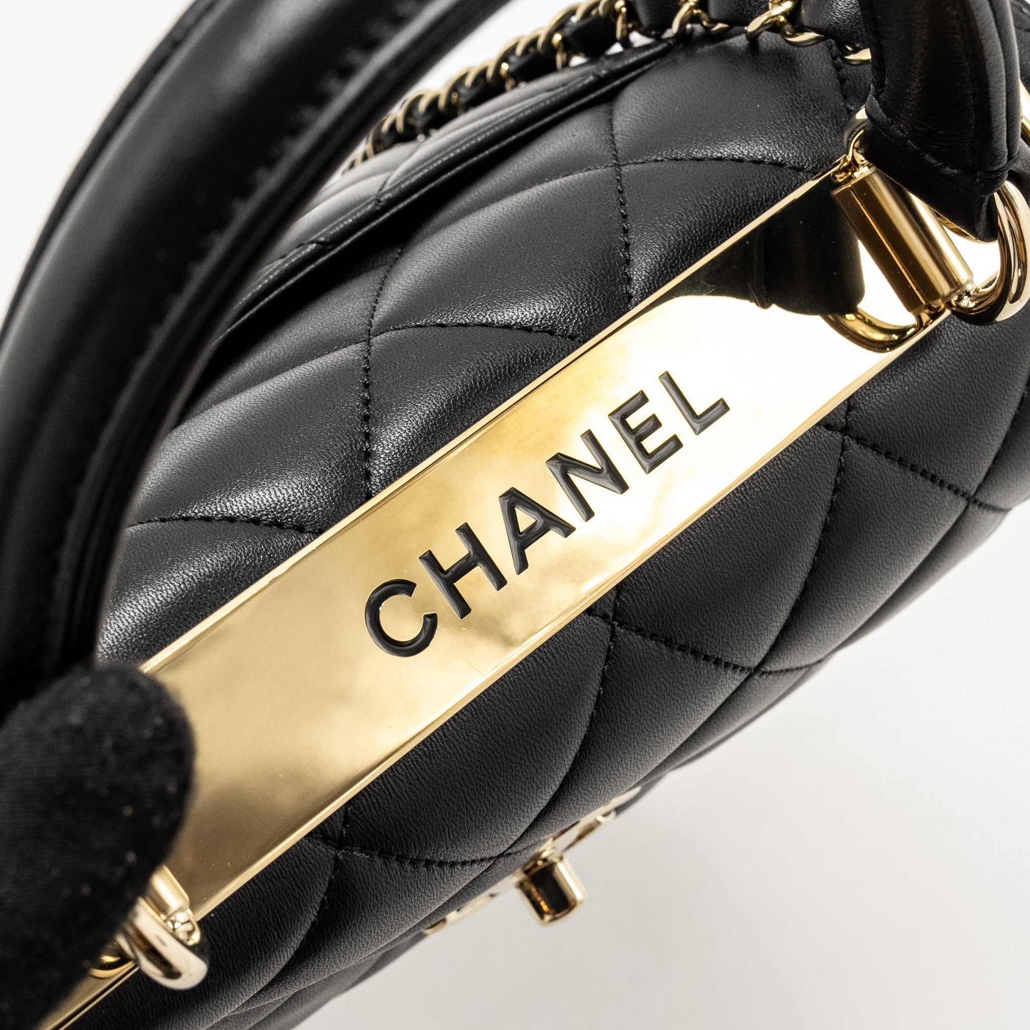 chanel-top-handle-trendy-cc-flap-bag-lambskin-black-lghw-copy-2