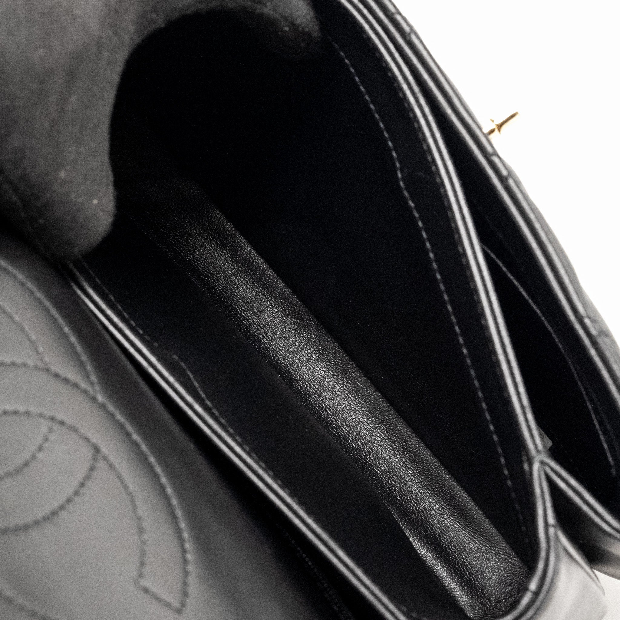 chanel-top-handle-trendy-cc-flap-bag-lambskin-black-lghw-copy-2