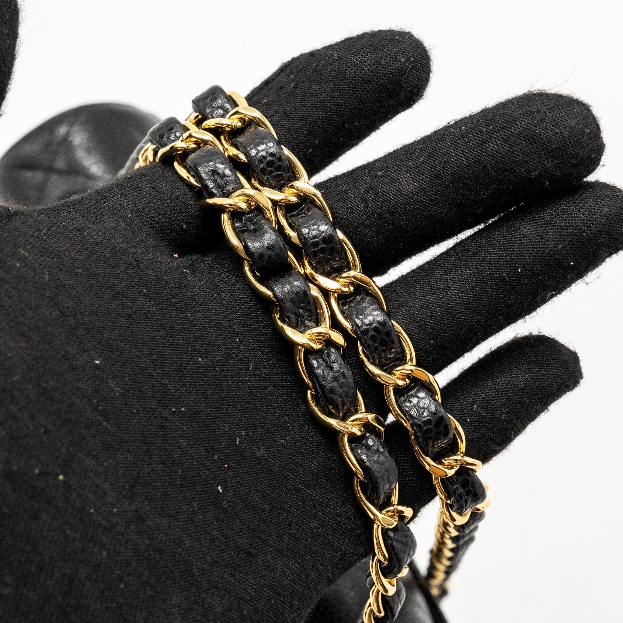 chanel-medium-classic-double-flap-bag-caviar-black-ghw-25