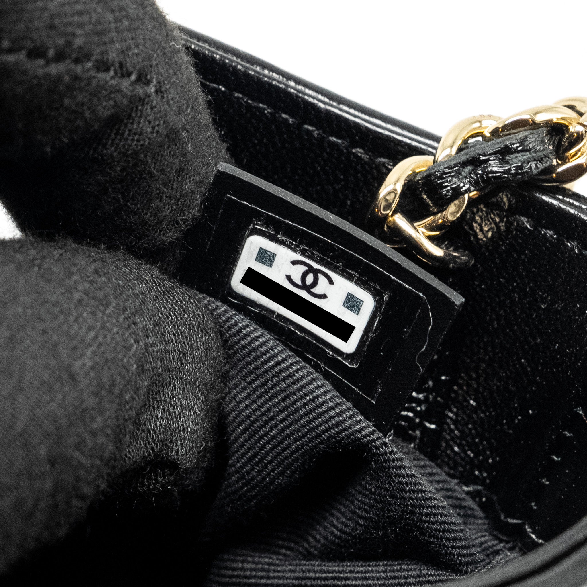 chanel-mini-31-clutch-with-chain-shiny-lambskin-black-lghw-microchip-copy-1