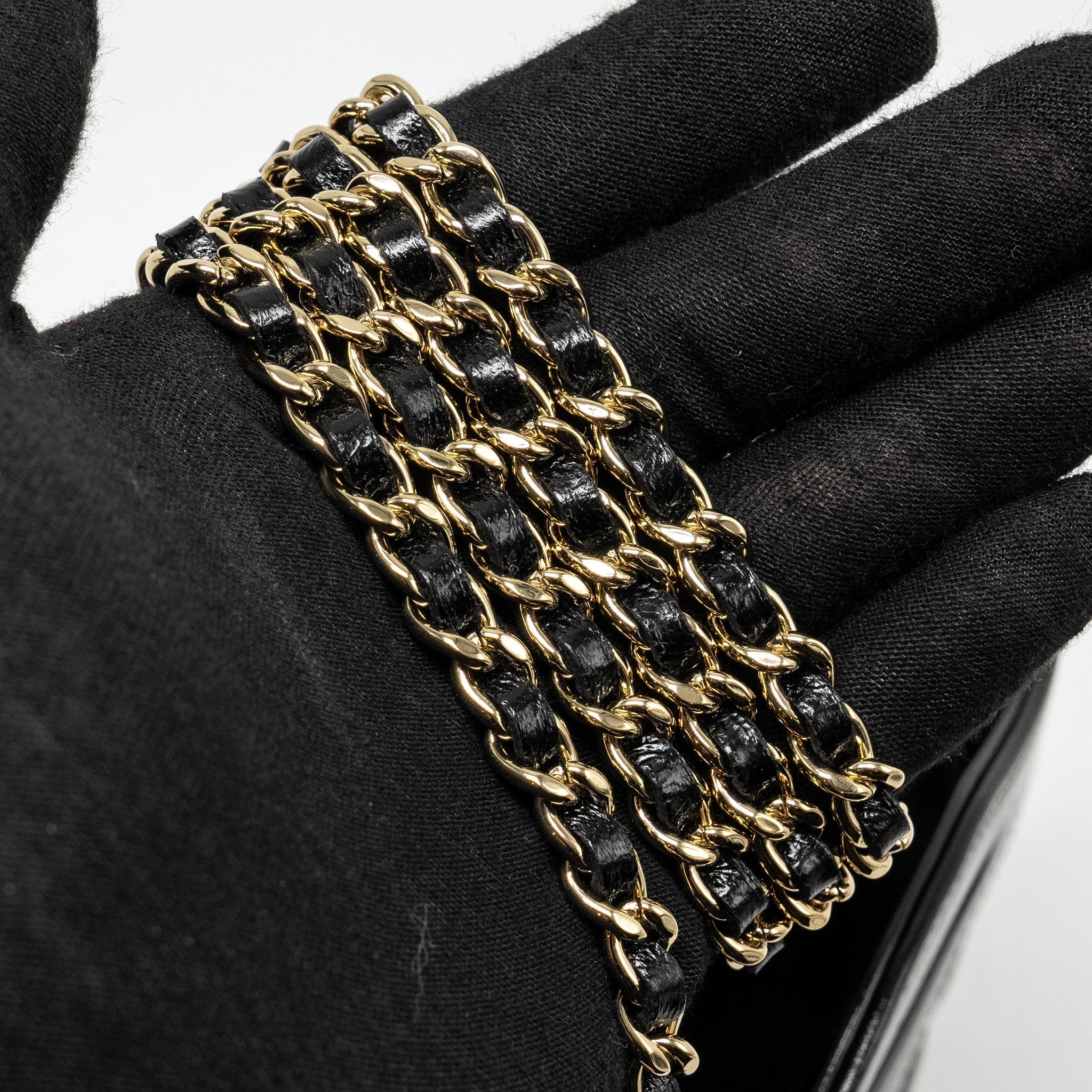 chanel-mini-31-clutch-with-chain-shiny-lambskin-black-lghw-microchip-copy-1