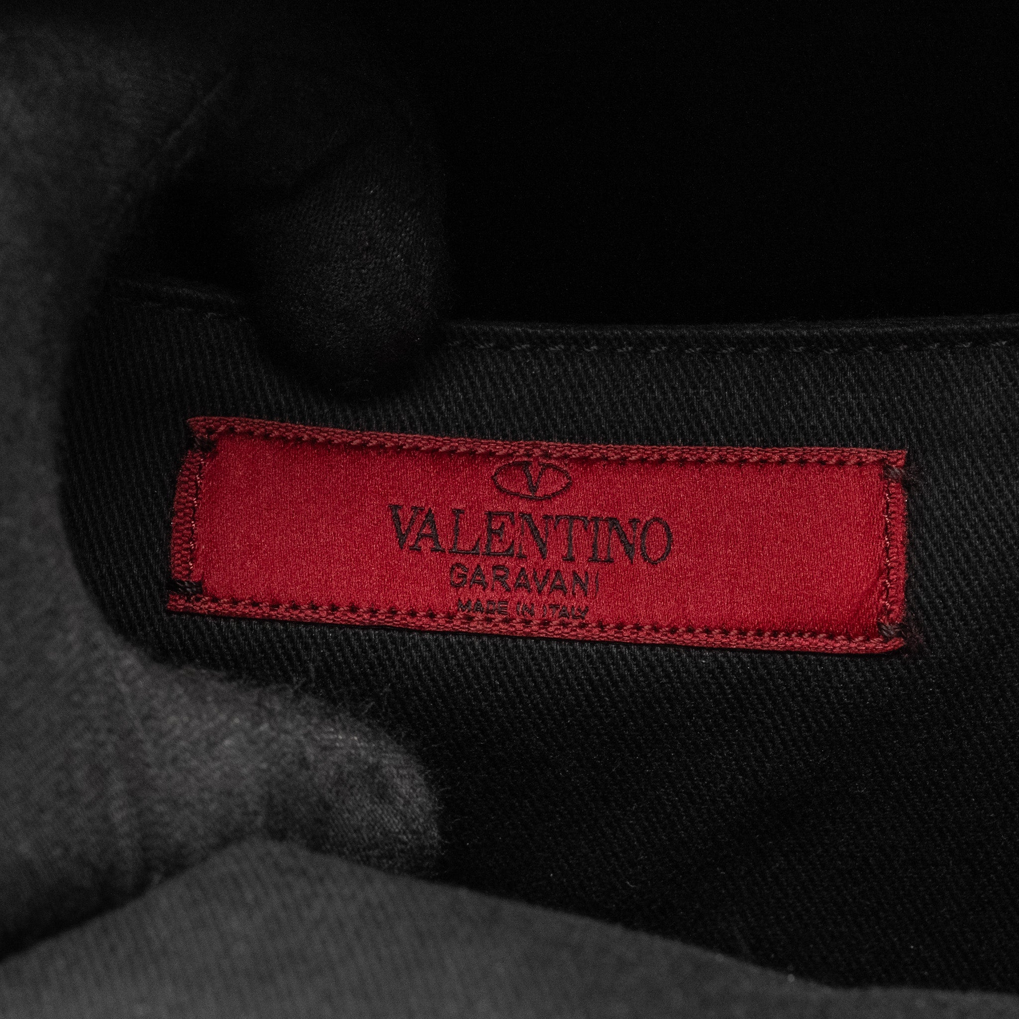 valentino-rockstud-backpack-leather-black-ghw