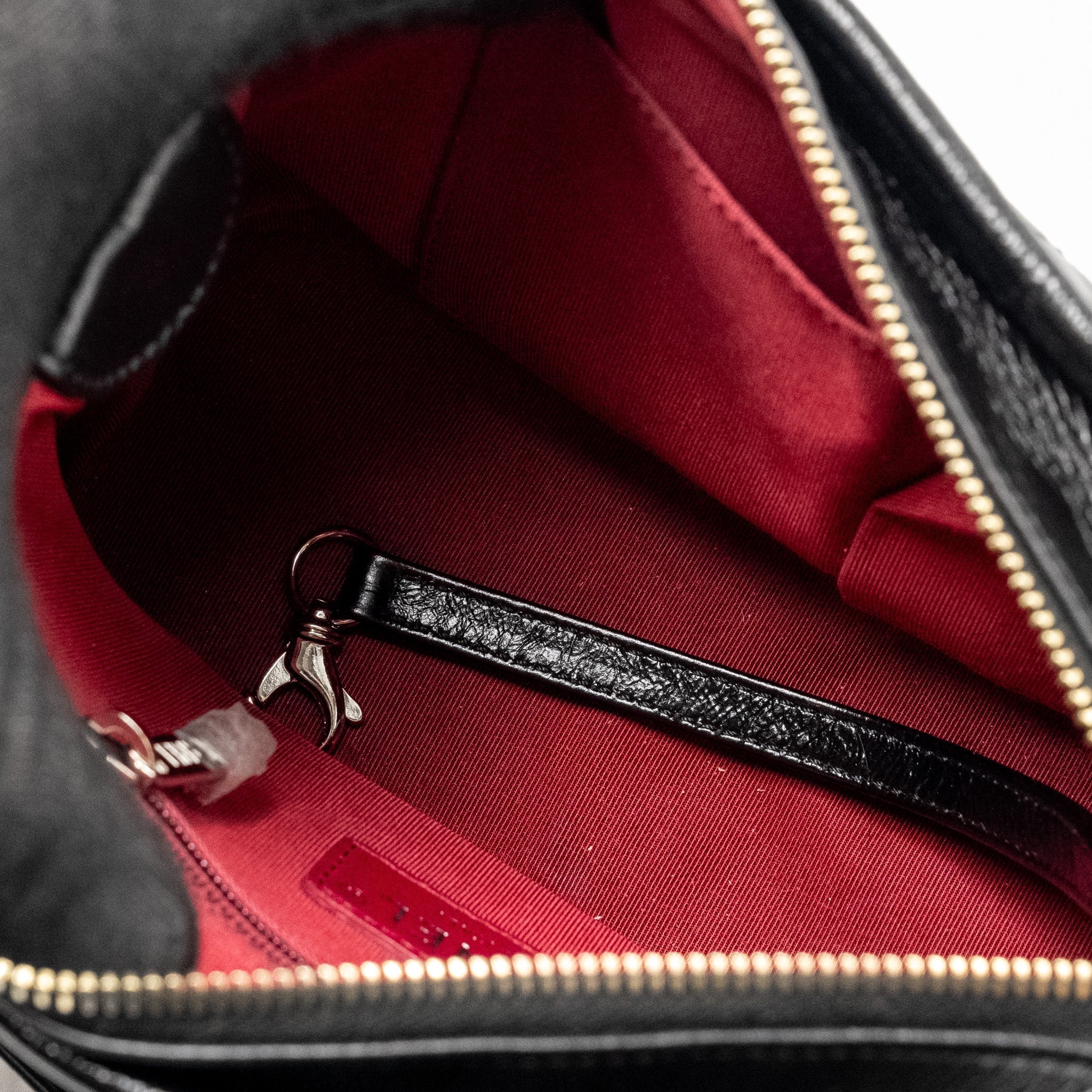 chanel-small-gabrielle-hobo-bag-black-2