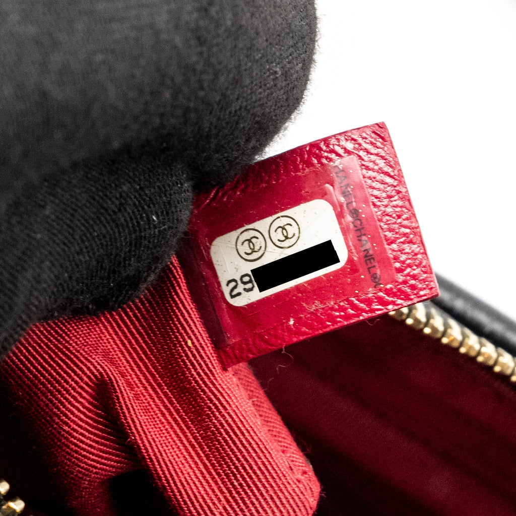 chanel-small-gabrielle-hobo-bag-black-2