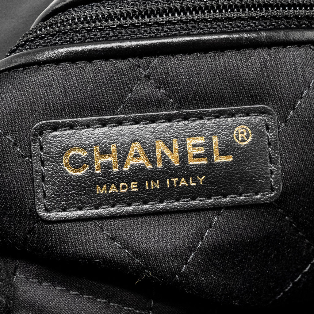 chanel-medium-22-bag-gold-letter-shiny-calfskin-black-ghw-microchip-1