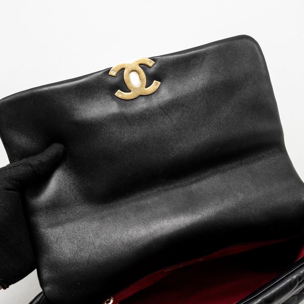chanel-large-19-bag-lambskin-black-multicolour-hardware