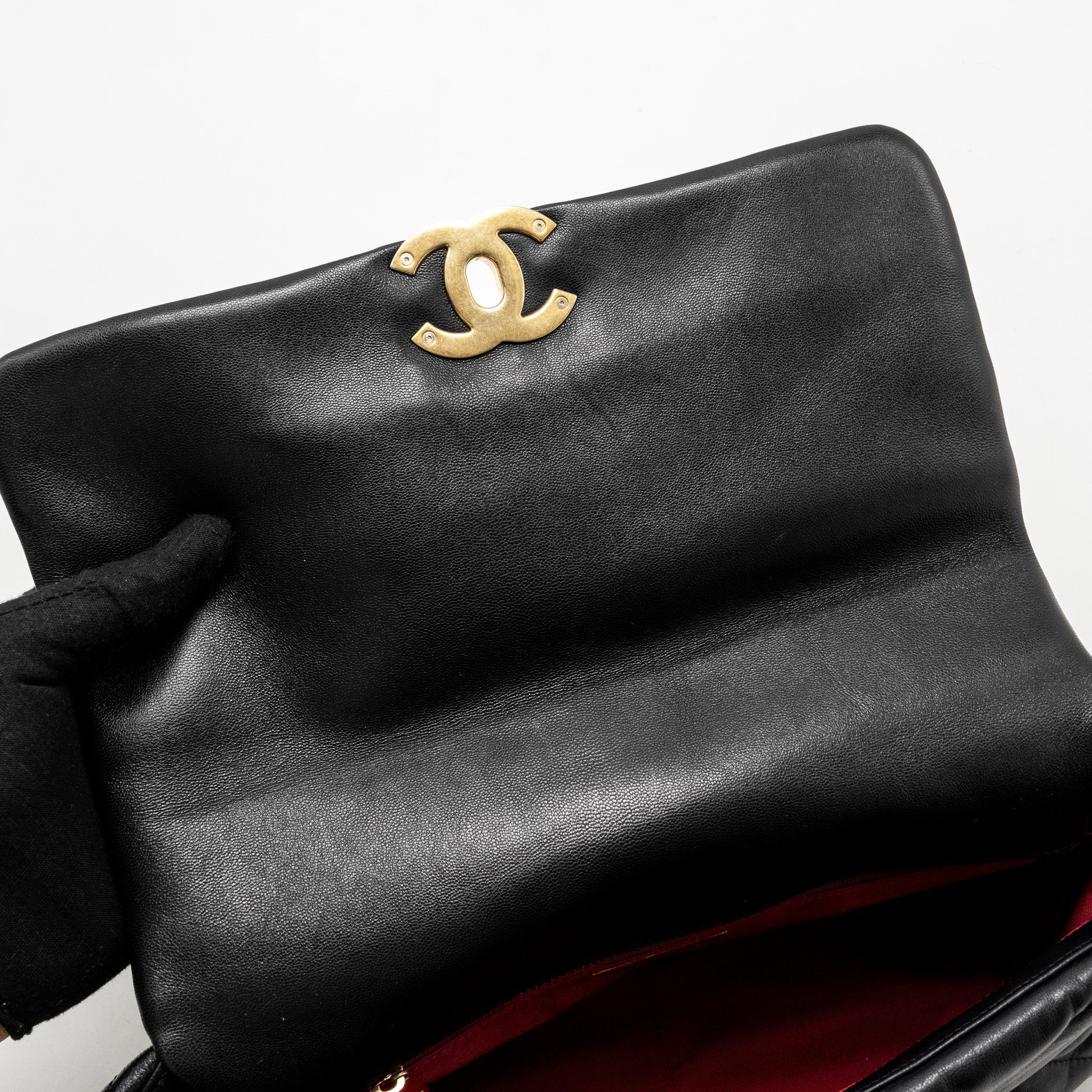 chanel-large-19-bag-lambskin-black-multicolour-hardware