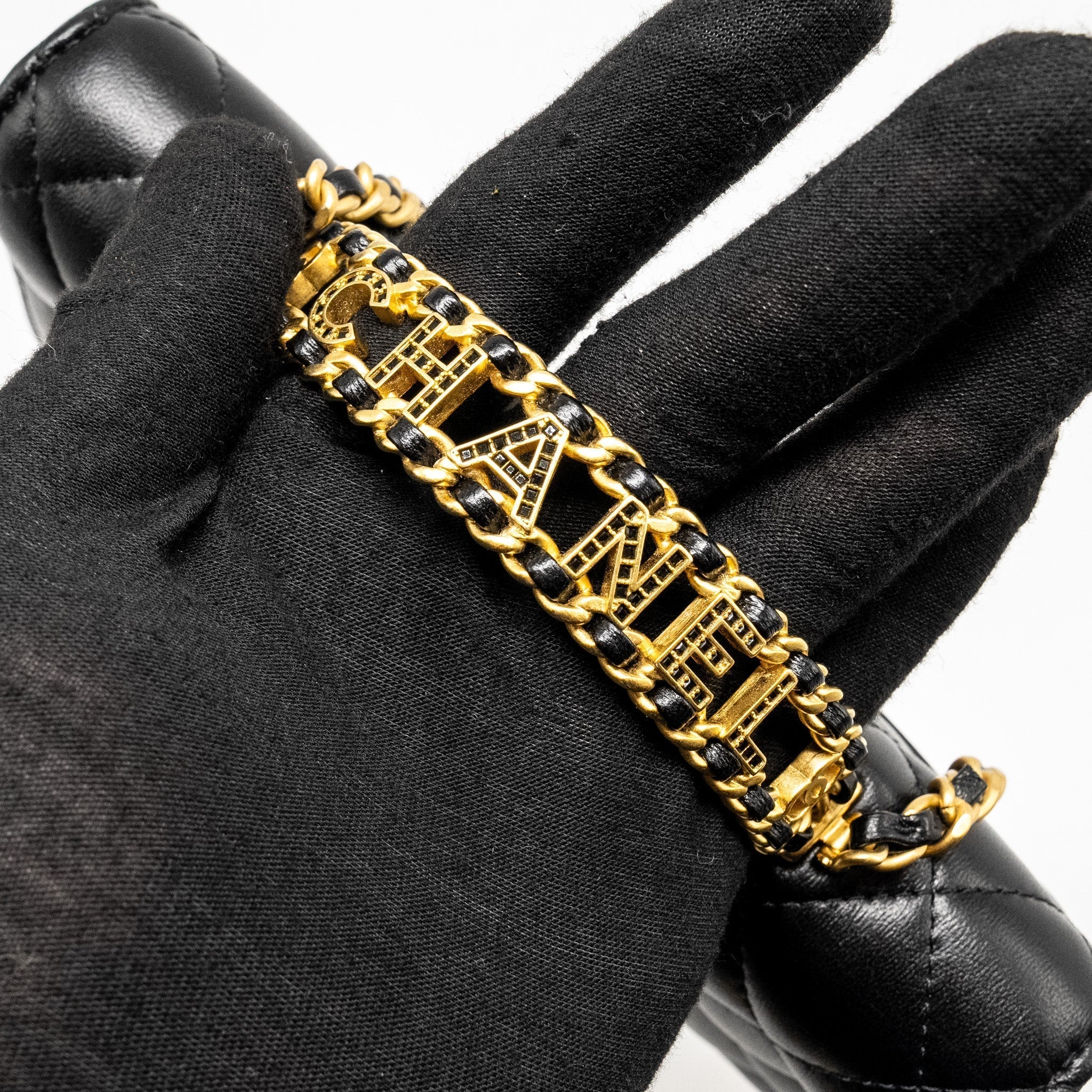 chanel-letter-logo-top-handle-wallet-on-chain-calfskin-black-ghw-microchip