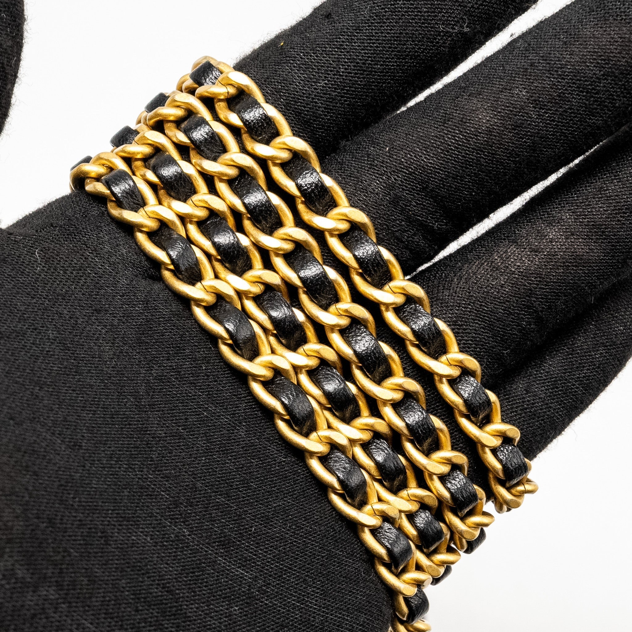 chanel-letter-logo-top-handle-wallet-on-chain-calfskin-black-ghw-microchip