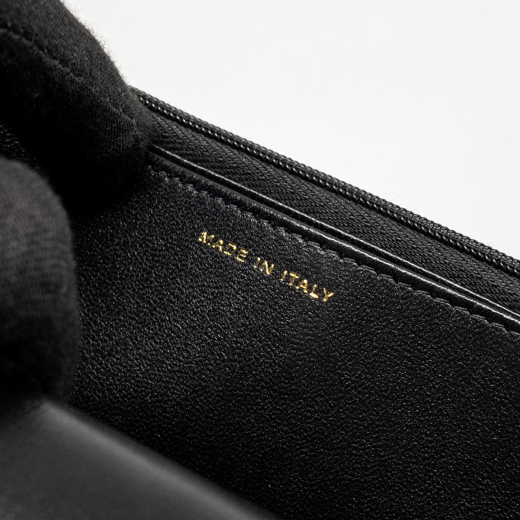 chanel-letter-logo-top-handle-wallet-on-chain-calfskin-black-ghw-microchip
