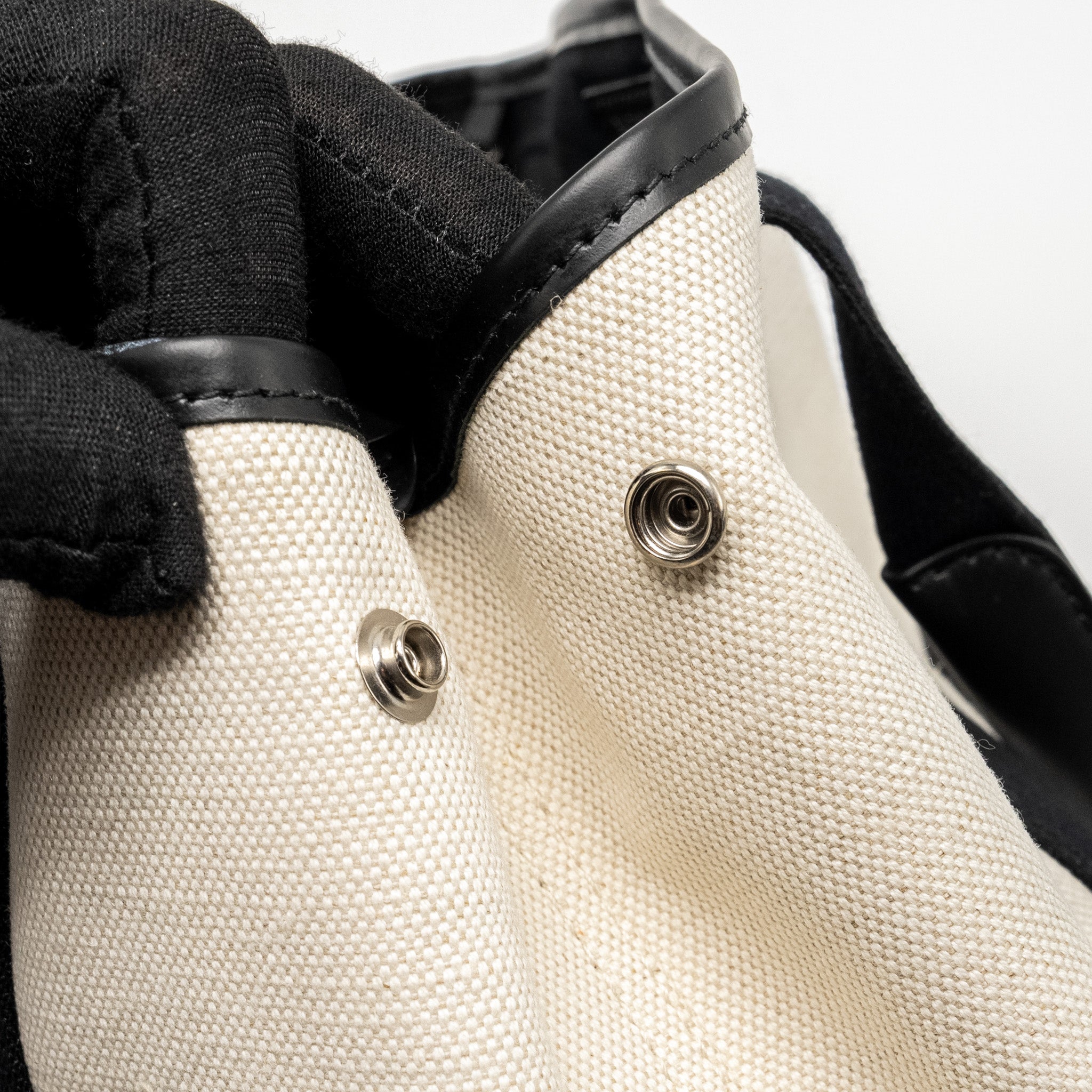 balenciaga-cabas-tote-bag-canvas-calfskin-natural-black-shw