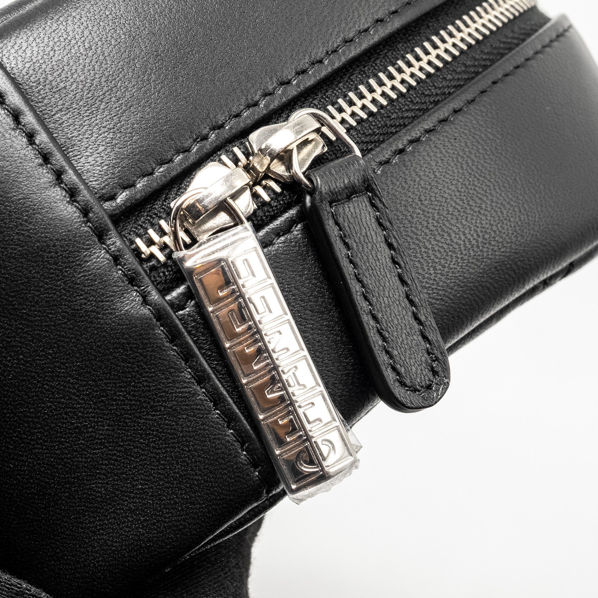 chanel-quilted-cosmetic-pouch-lambskin-black-shw