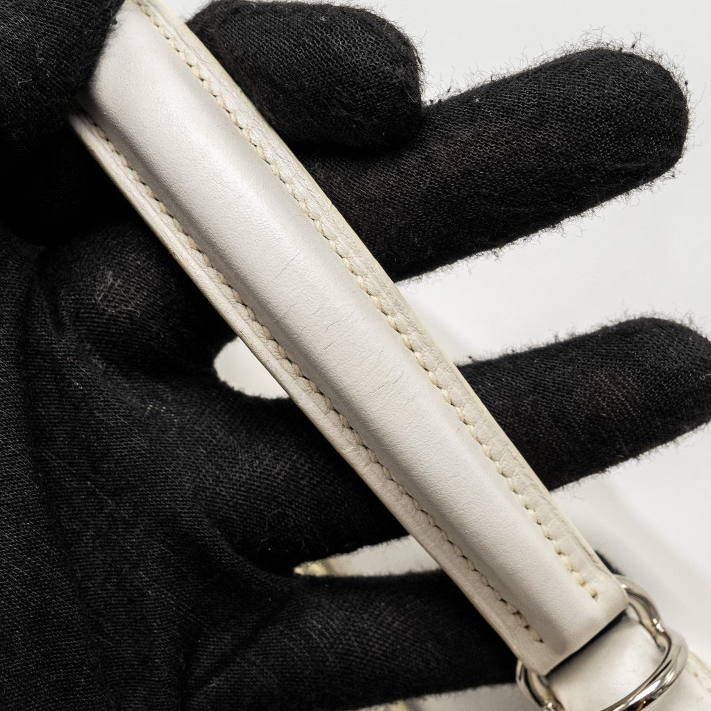 hermes-kelly-28-evercolor-blanc-shw-stamp-square-k