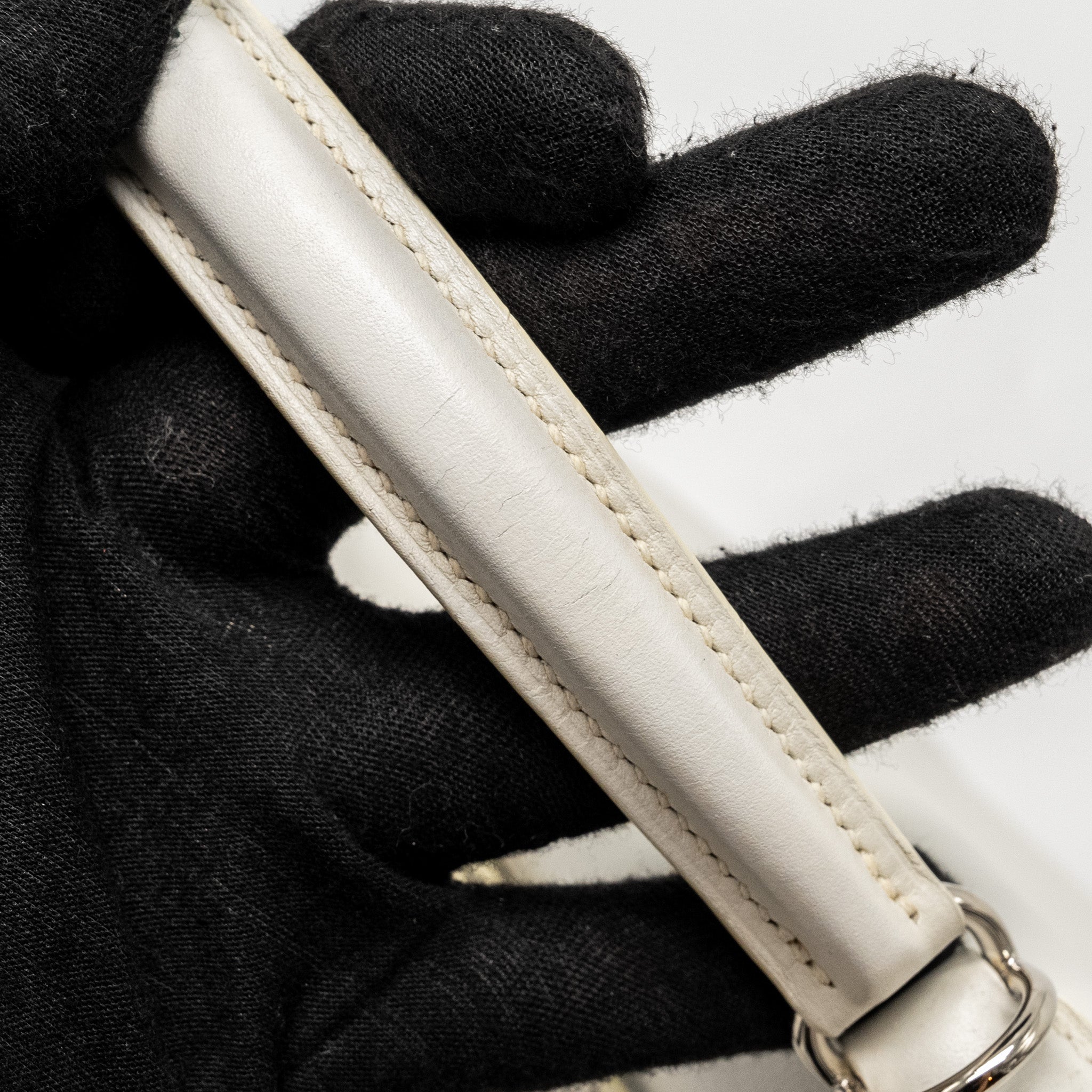 hermes-kelly-28-evercolor-blanc-shw-stamp-square-k