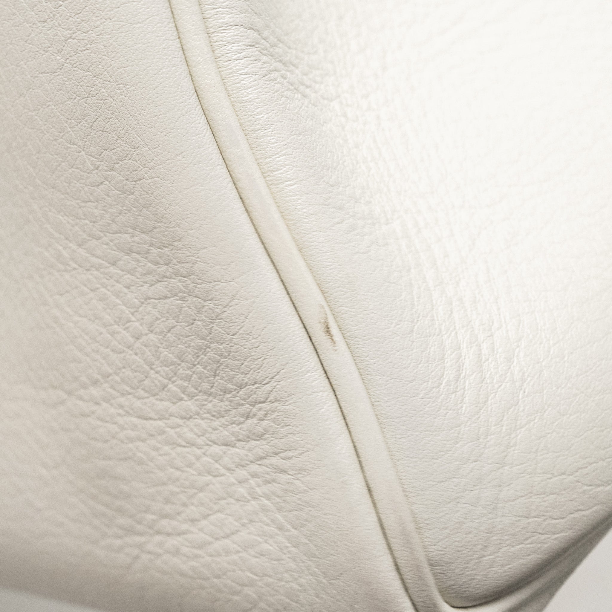 hermes-kelly-28-evercolor-blanc-shw-stamp-square-k