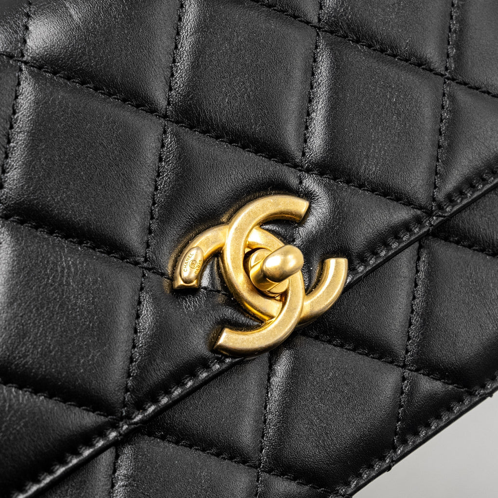 chanel-gold-crush-mini-flap-bag-calfskin-black-ghw-microchip