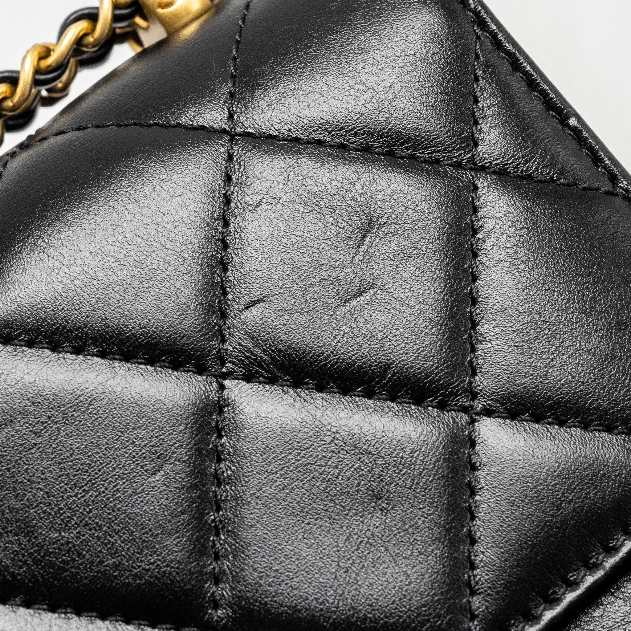chanel-gold-crush-mini-flap-bag-calfskin-black-ghw-microchip