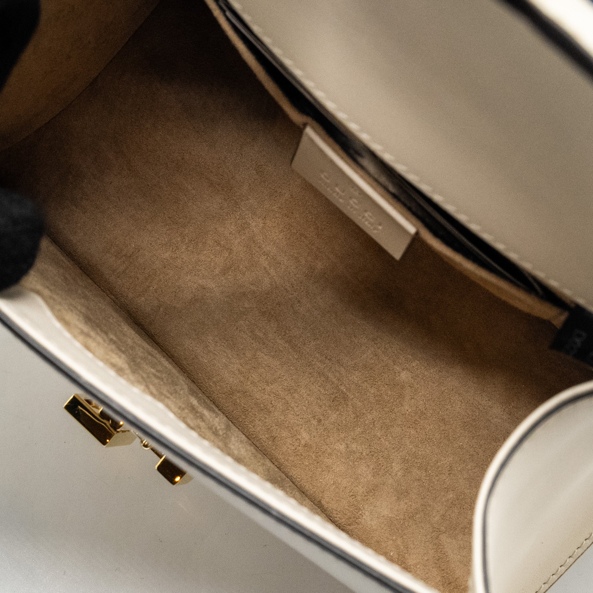 gucci-mini-sylvie-top-handle-bag-calfskin-white-ghw