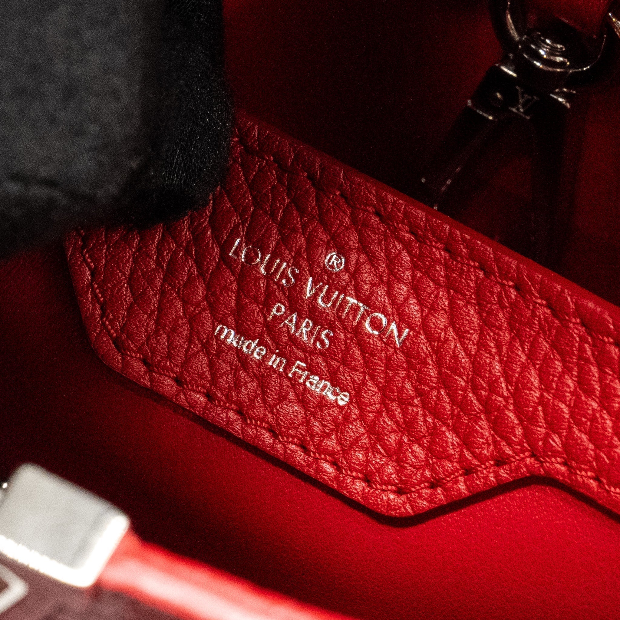 louis-vuitton-capcuine-bb-taurillon-red-shw-1