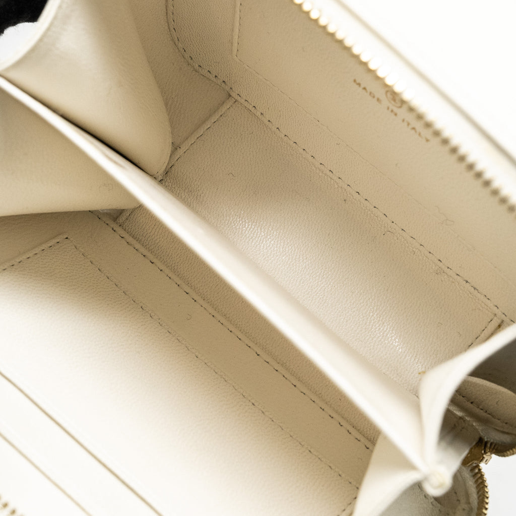 chanel-mini-vanity-clutch-with-chain-lambskin-white-ghw