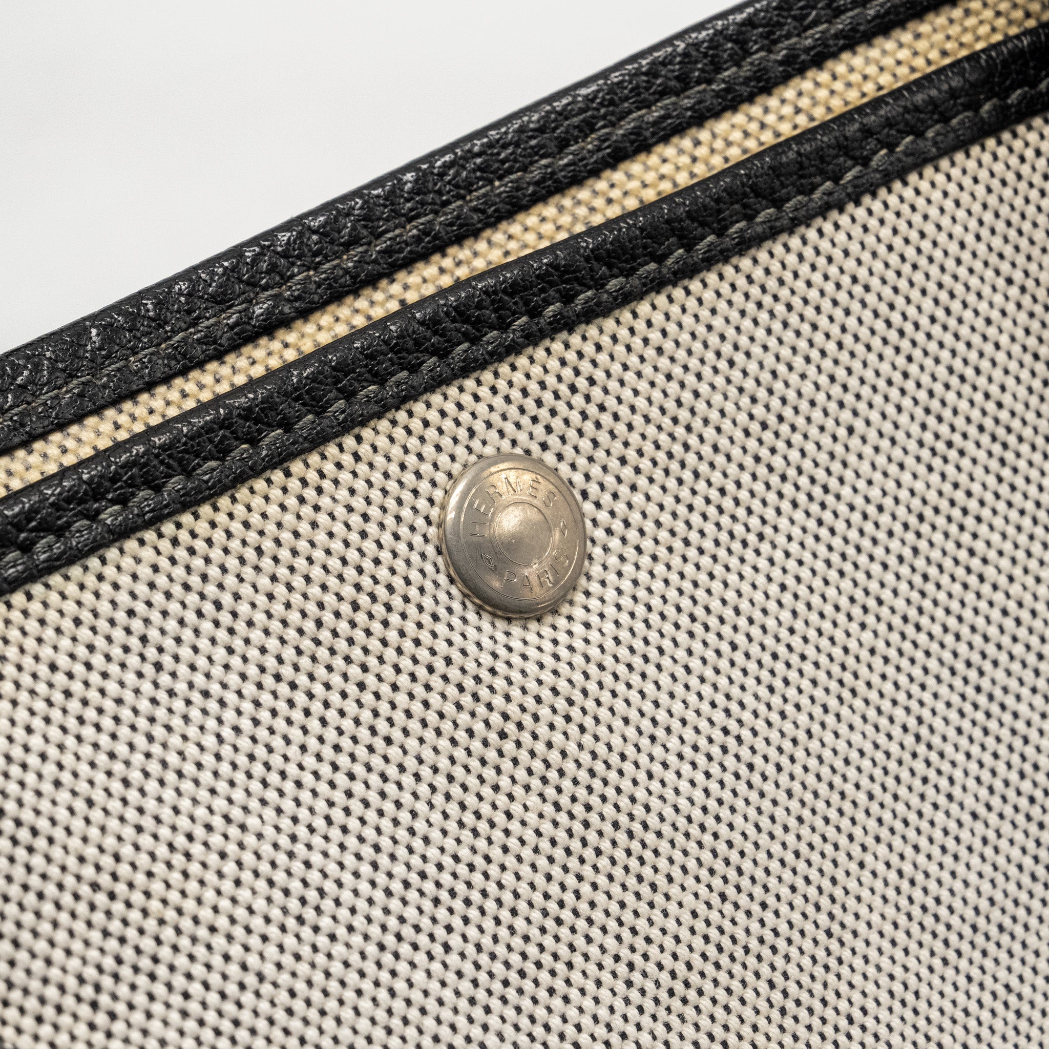 hermes-vintage-garden-party-36-canvas-negonda-black-ecru