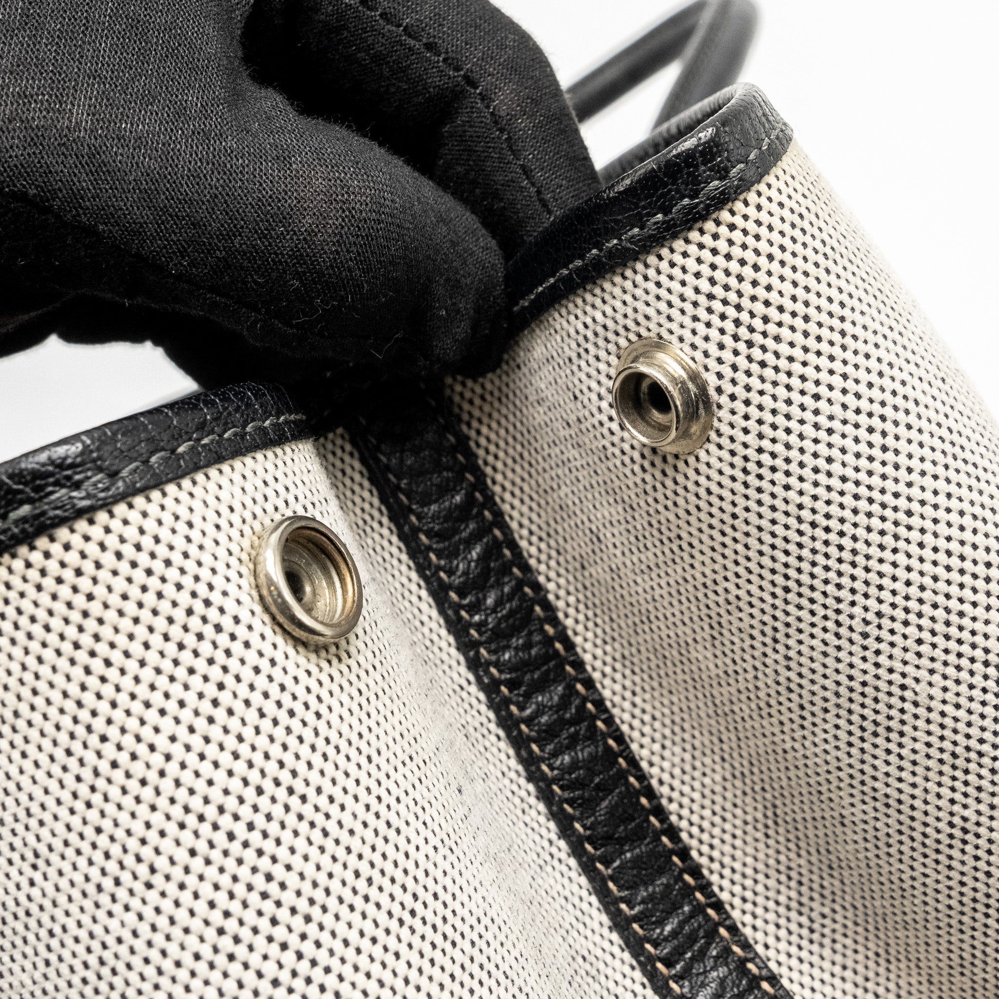 hermes-vintage-garden-party-36-canvas-negonda-black-ecru