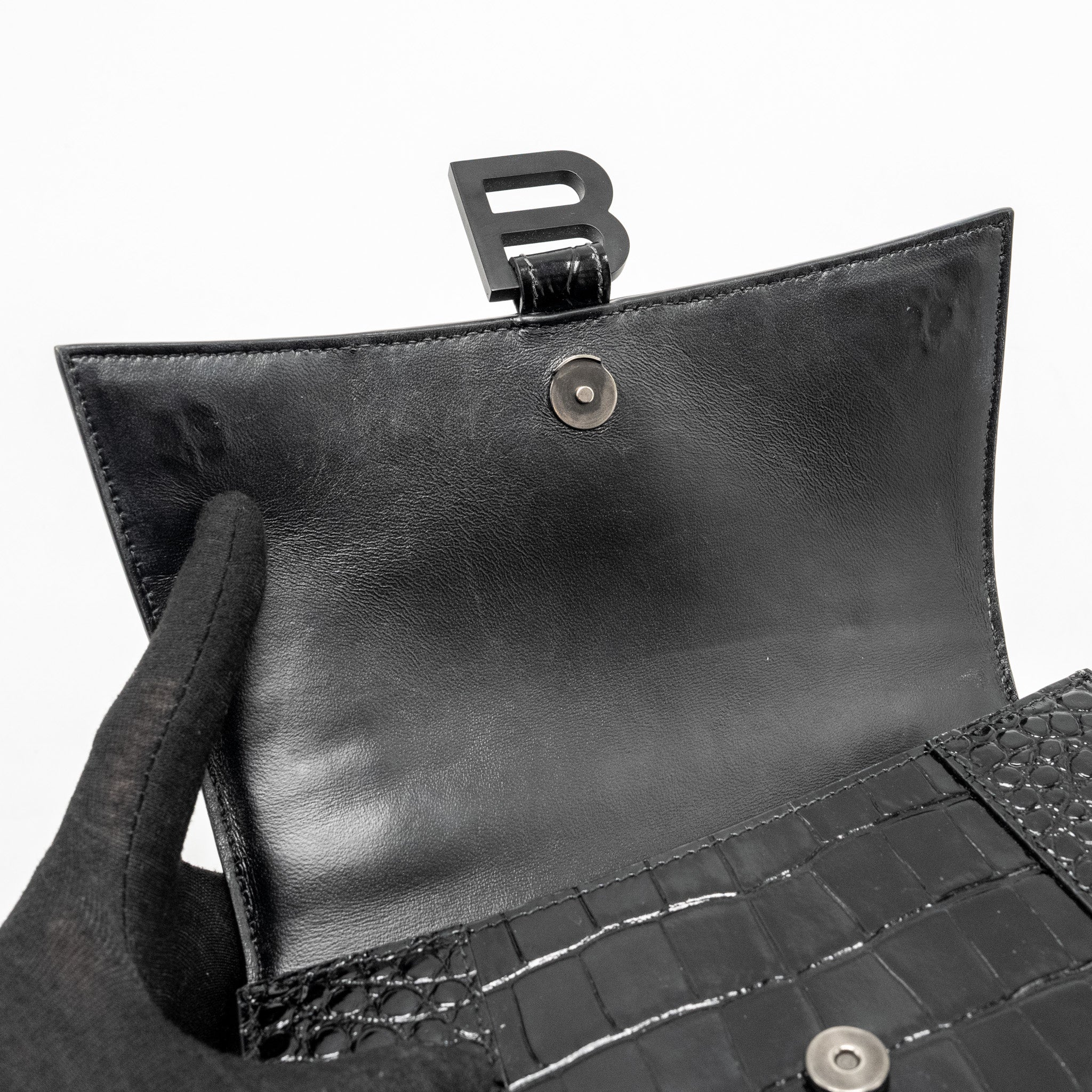 balenciaga-hourglass-s-croc-embossed-calfskin-so-black-1
