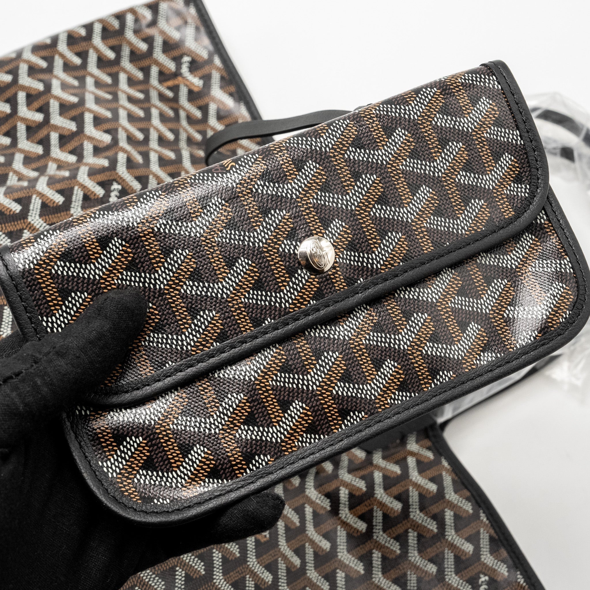goyard-saint-louis-pm-tote-bag-goyardine-canvas-calfskin-black-shw-2