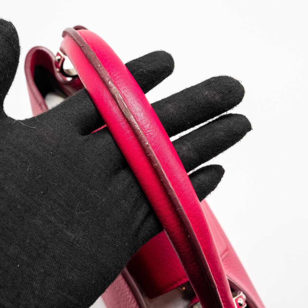 louis-vuitton-capcuine-bb-taurillon-red-shw