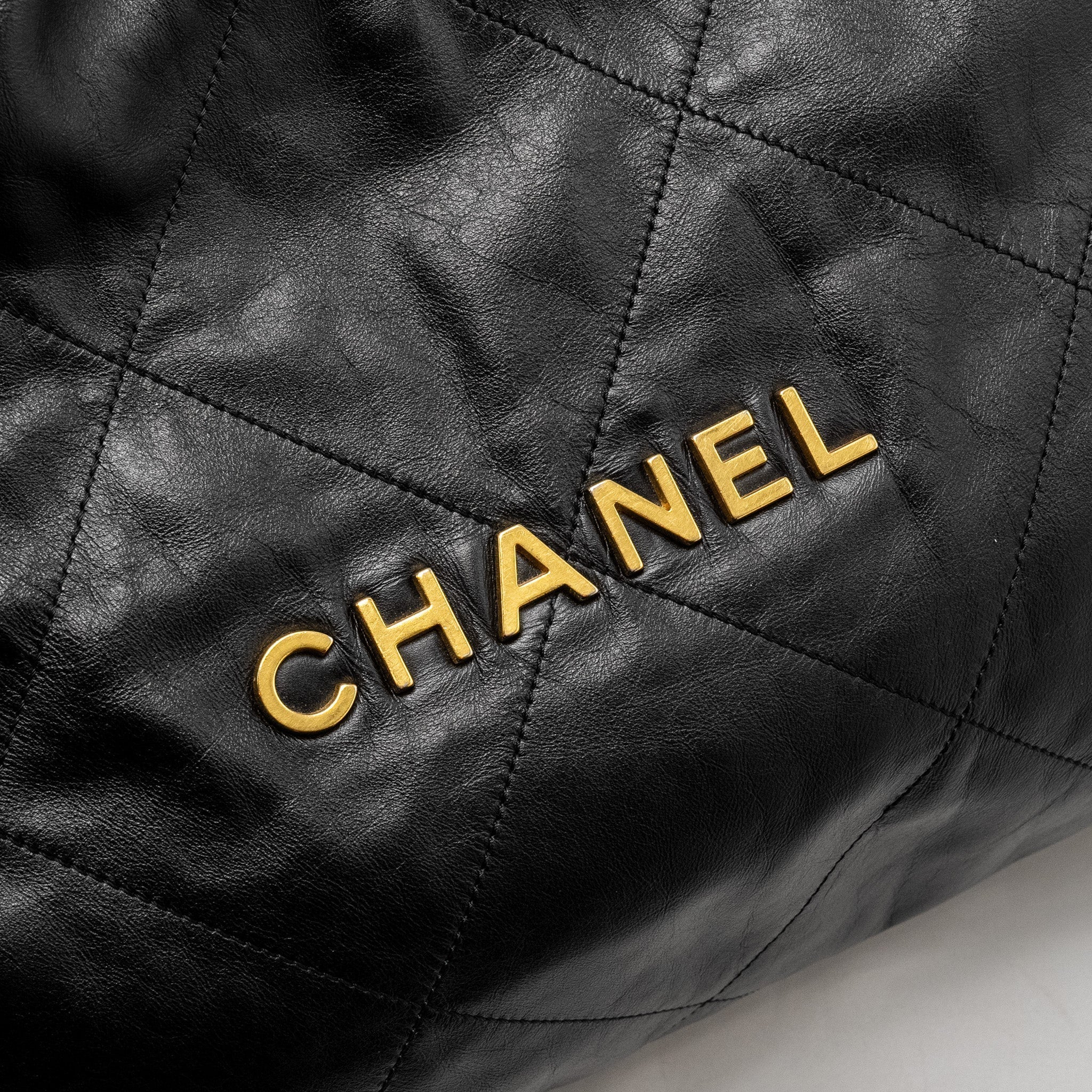 chanel-medium-22-bag-shiny-calfskin-black-ghw-microchip-3