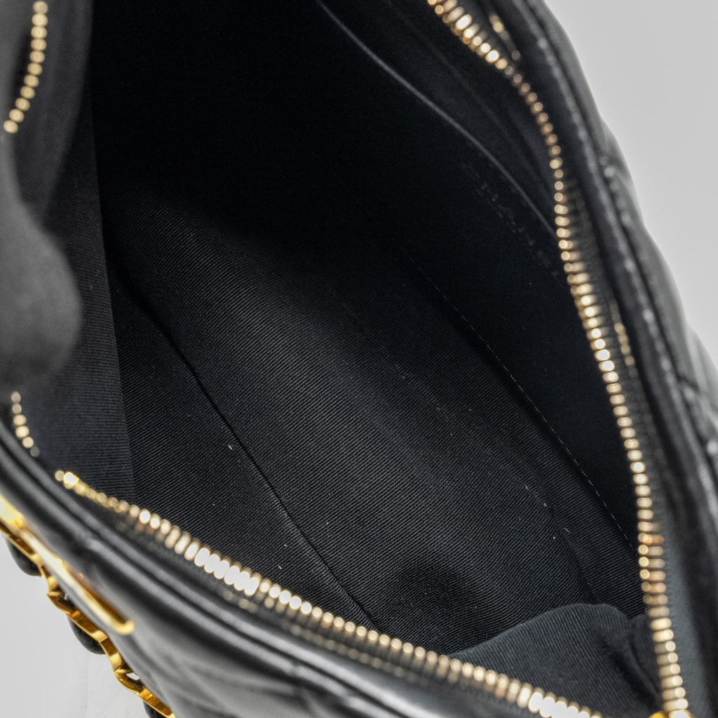 chanel-22k-hobo-shoulder-bag-lambskin-black-ghw-microchip-1