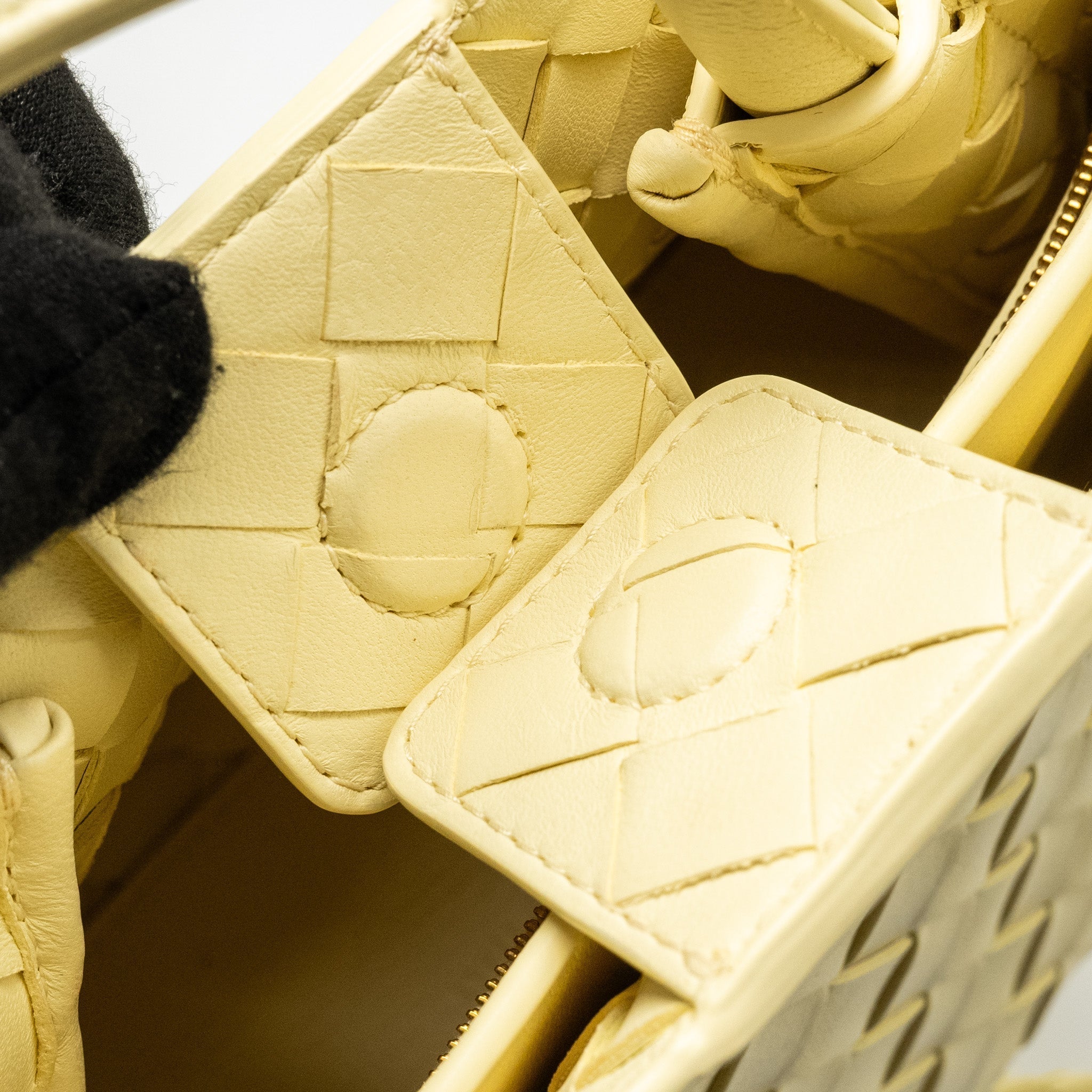 bottega-veneta-small-andiamo-bag-lambskin-light-yellow-ghw