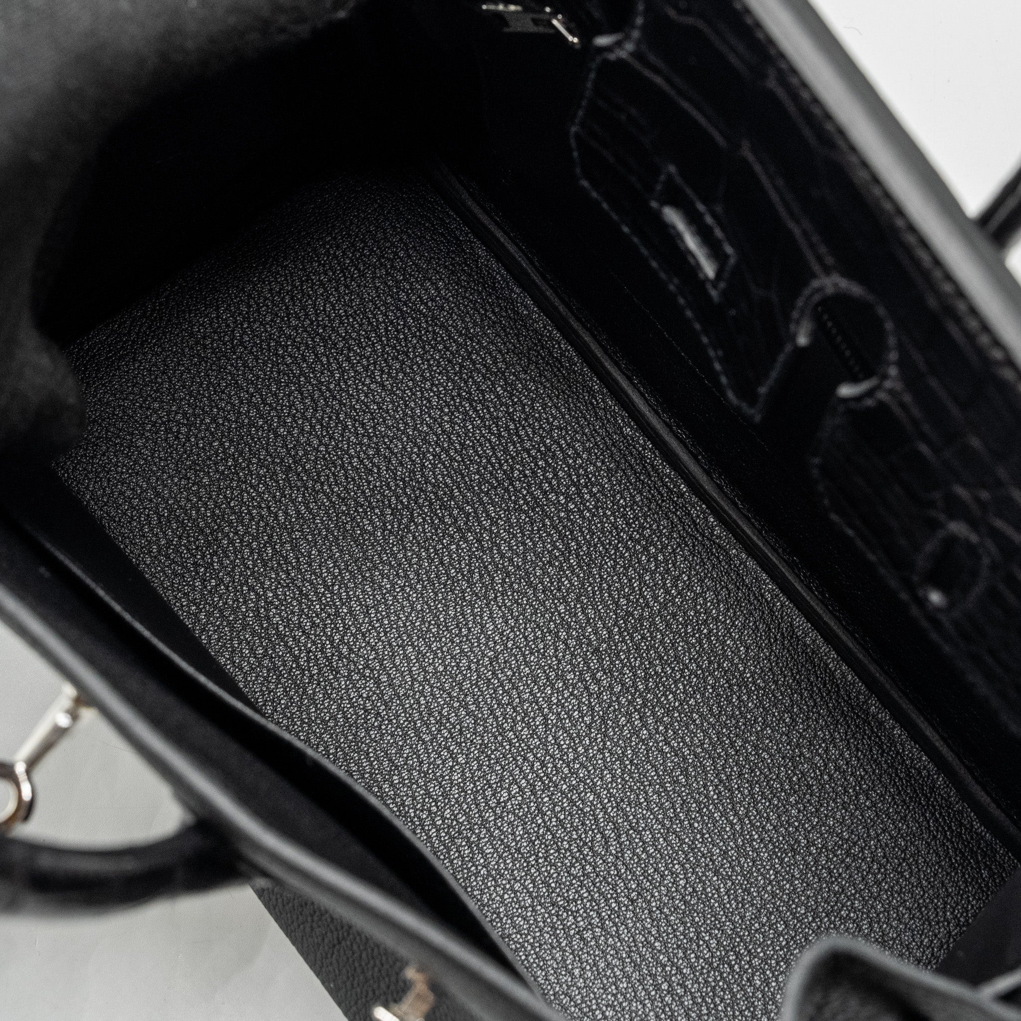 hermes-birkin-25-touch-togo-alligator-mississippiensis-black-shw-stamp-b