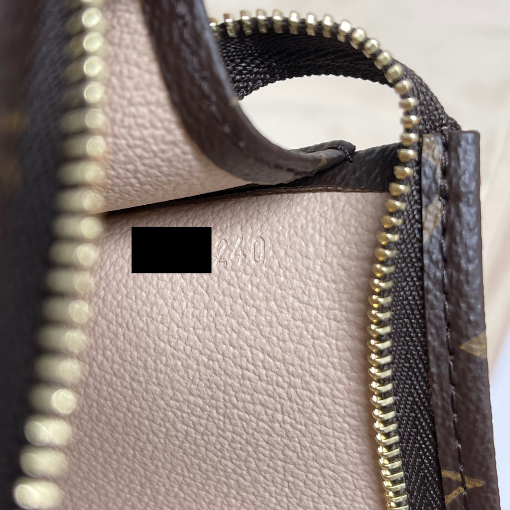 louis-vuitton-toiletry-pochette-monogram-canvas-year2020