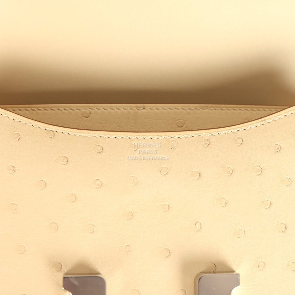 Constance 18 Vanille Ostrich Palladium Hardware Bag