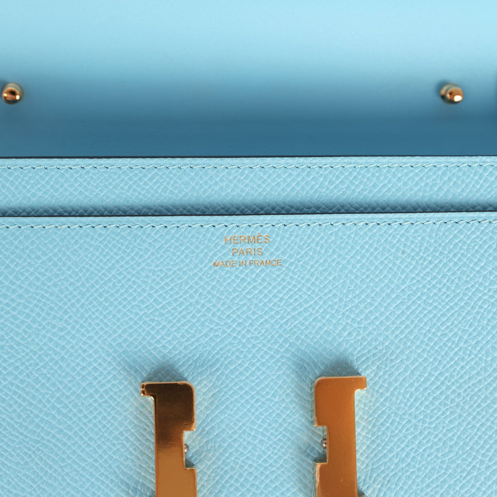 Constance Wallet To Go Celeste Epsom Gold Hardware Bag