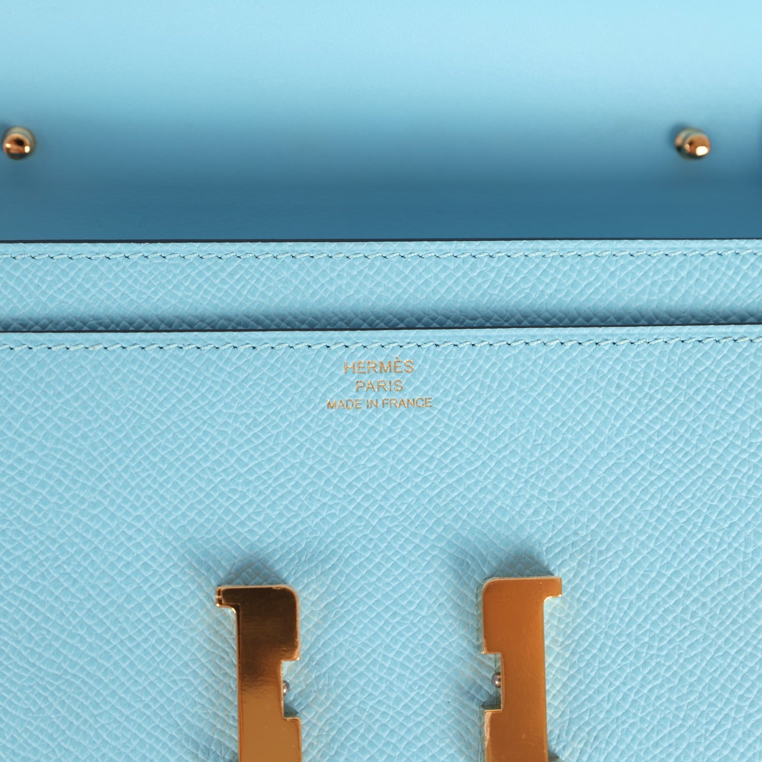 Constance Wallet To Go Celeste Epsom Gold Hardware Bag