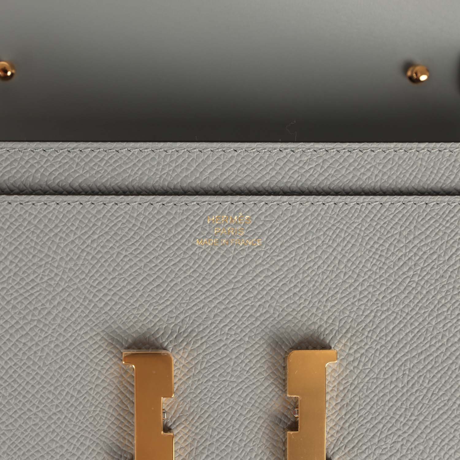 Constance Wallet To Go Gris Pantin Epsom Gold Hardware Bag