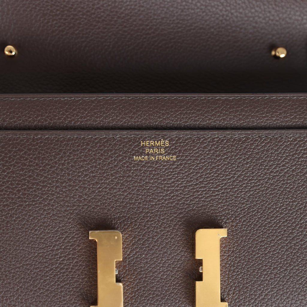 Constance Wallet To Go Moka Evercolor Gold Hardware Bag