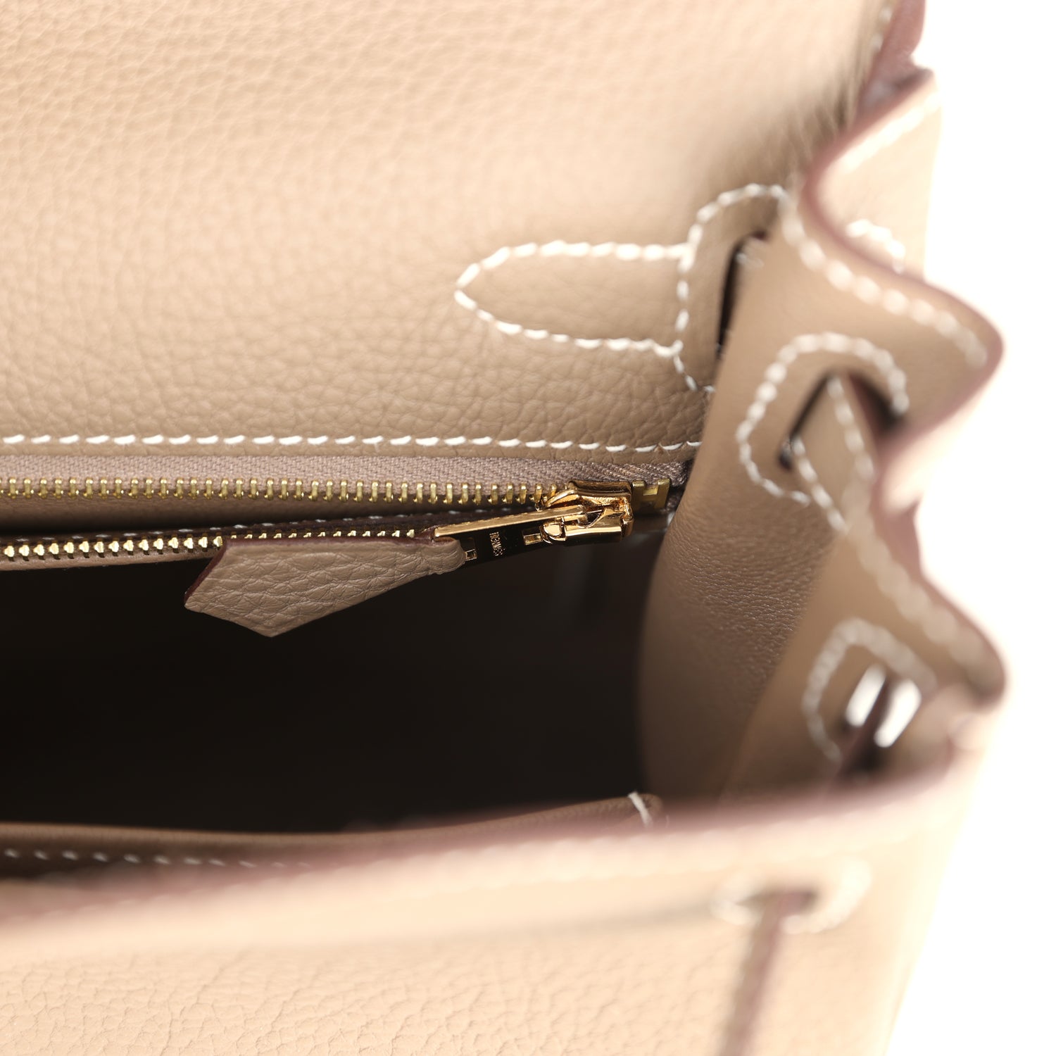 Kelly Retourne 25 Etoupe Togo Gold Hardware Bag
